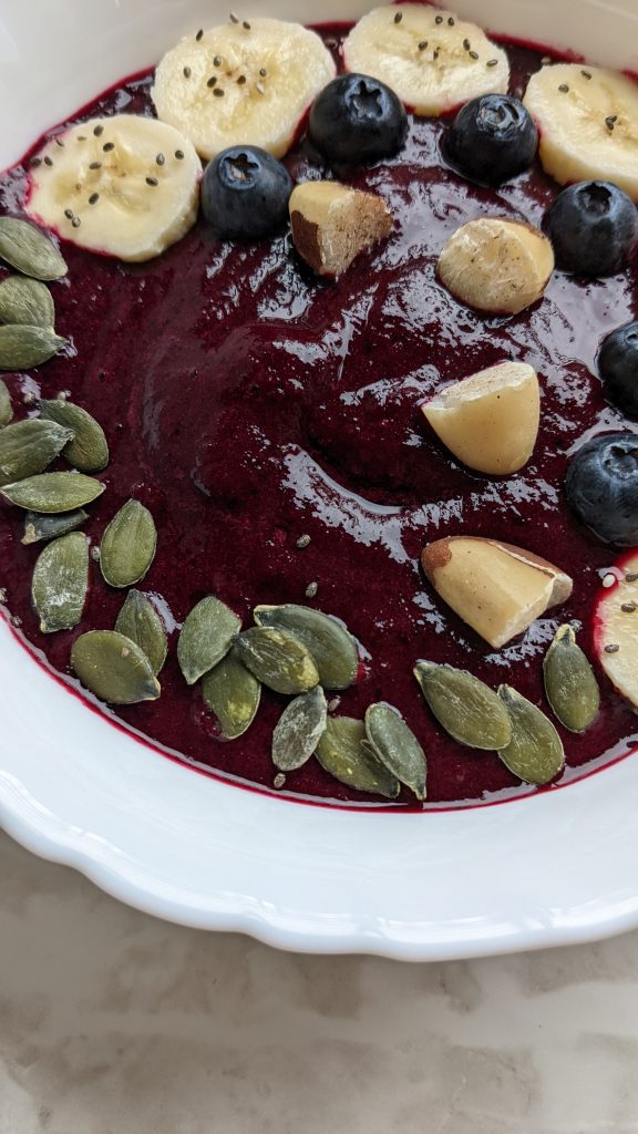 beetroot-banana-blueberry-amla-powder-smoothie-with-brazil-nuts-chia-seeds-pumpkin-seeds-breakfast-bowls-smoothie-bowls-weight-loss-bowls-recipes-vegan-vegetarian-recipes-healthy-food