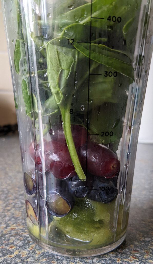 immunity-booster-amla-powder-kiwi-fruit-blueberry-grapes-and-spinach-smoothie-amla-powder-recipes-high-vitamin-c-recipes-easy-healthy-green-smoothie-recipes