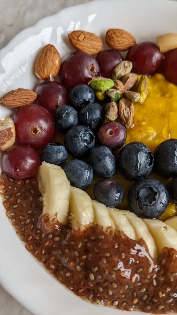 immunity-booster-golden-turmeric-and-ginger-oats-breakfast-bowl-vegan-recipe-easy-breakfast-recipes-vegetarian-recipes-turmeric-recipes-ginger-powder-recipes-chia-seed-recipes