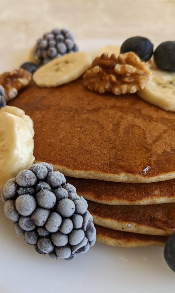 ultra-soft-eggless-cardamom-infused-banana-oat-pancakes-oat-recipes-quick-and-easy-breakfast-recipes