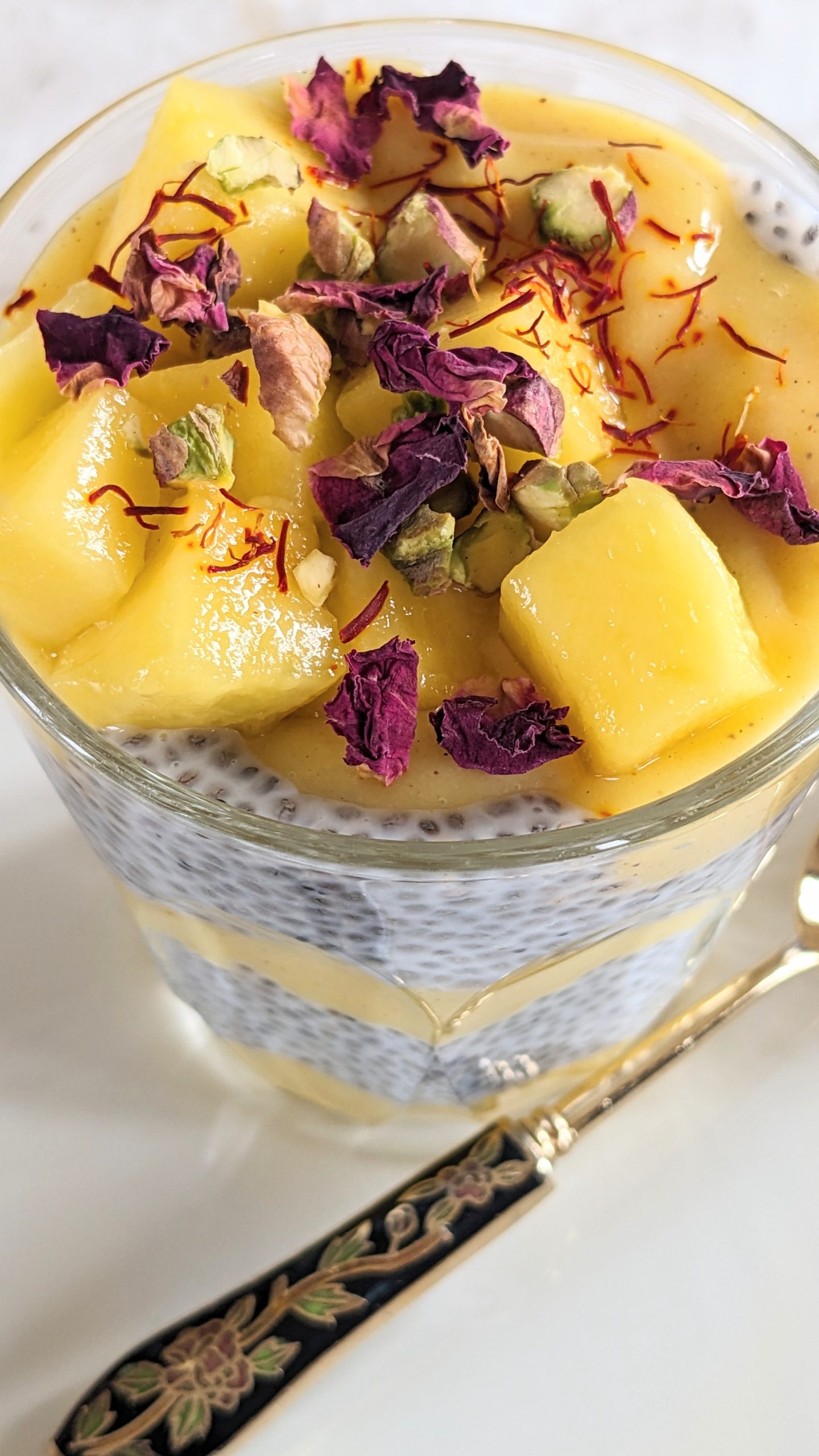mango-lassi-chia-pudding-summer-healthy-dessert-recipes