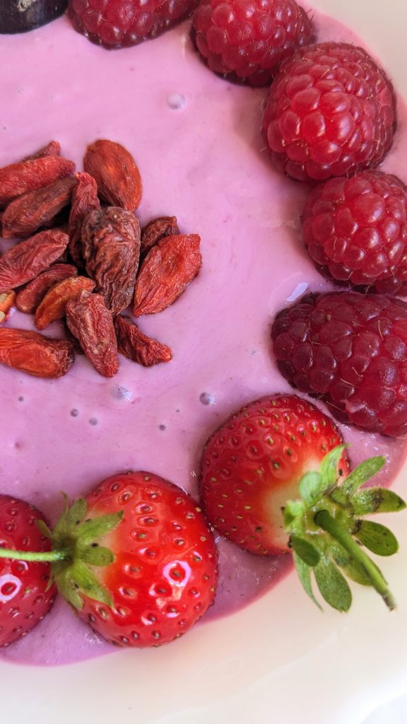 pink-barbie-smoothie-bowl-recipe-with-berries-fun-breakfast-healthy-recipe-bowls-for-kids